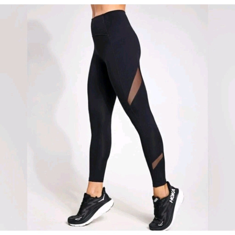 Beyond Yoga PowerBeyond Black Size XS Leggings Mesh Sides Buttery Soft Running